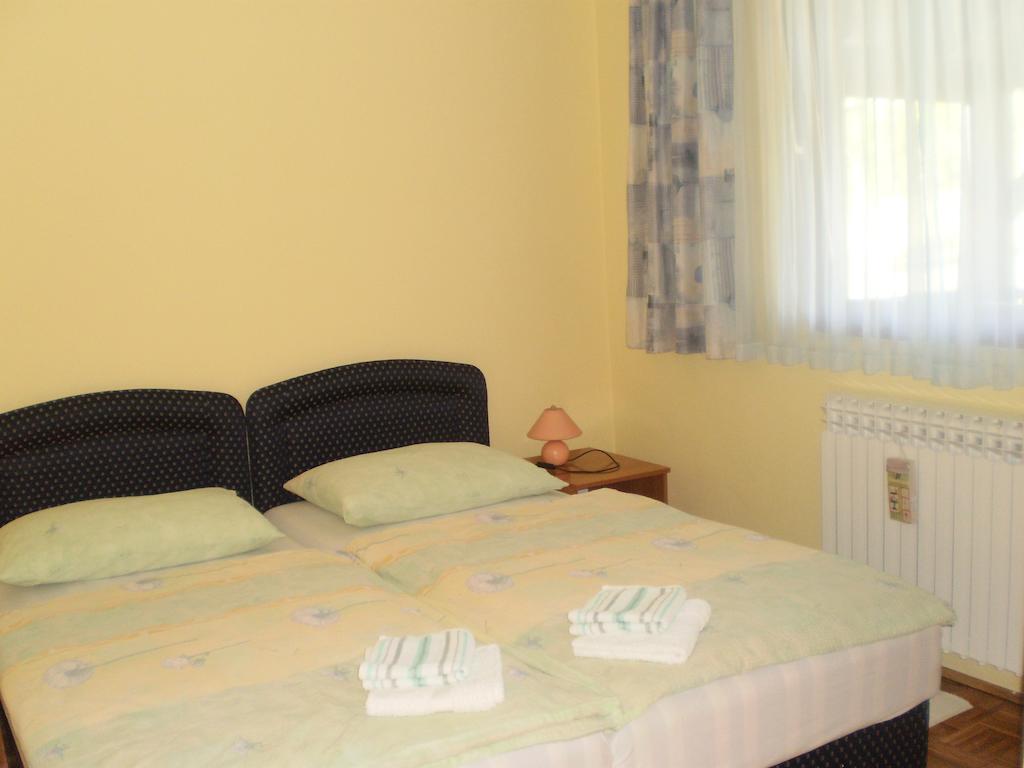 Holiday Home Bozicevic Rakovica Pokoj fotografie